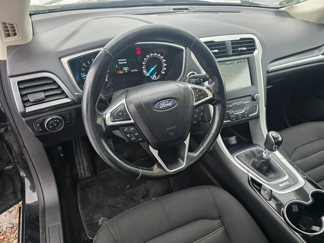 Ford Mondeo - Zdjęcie 12