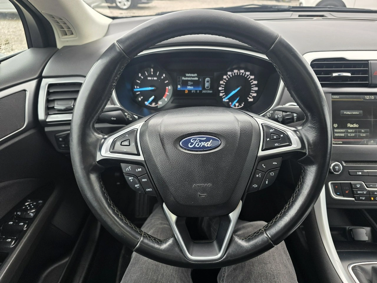 Ford Mondeo - Zdjęcie 13