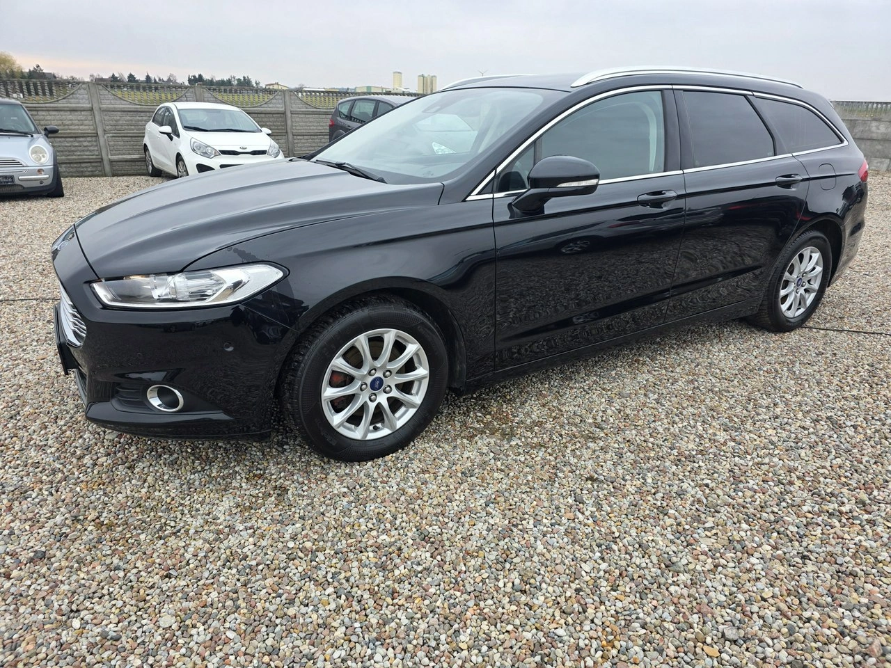 Ford Mondeo - Zdjęcie 14