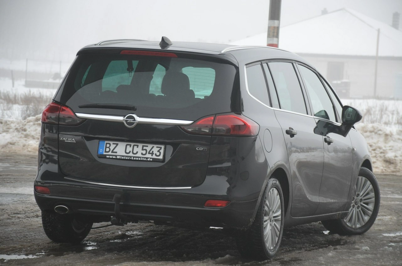 Opel Zafira - Zdjęcie 10