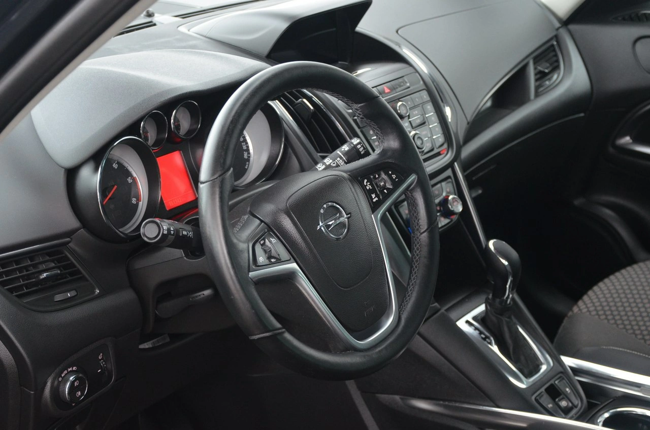 Opel Zafira - Zdjęcie 22