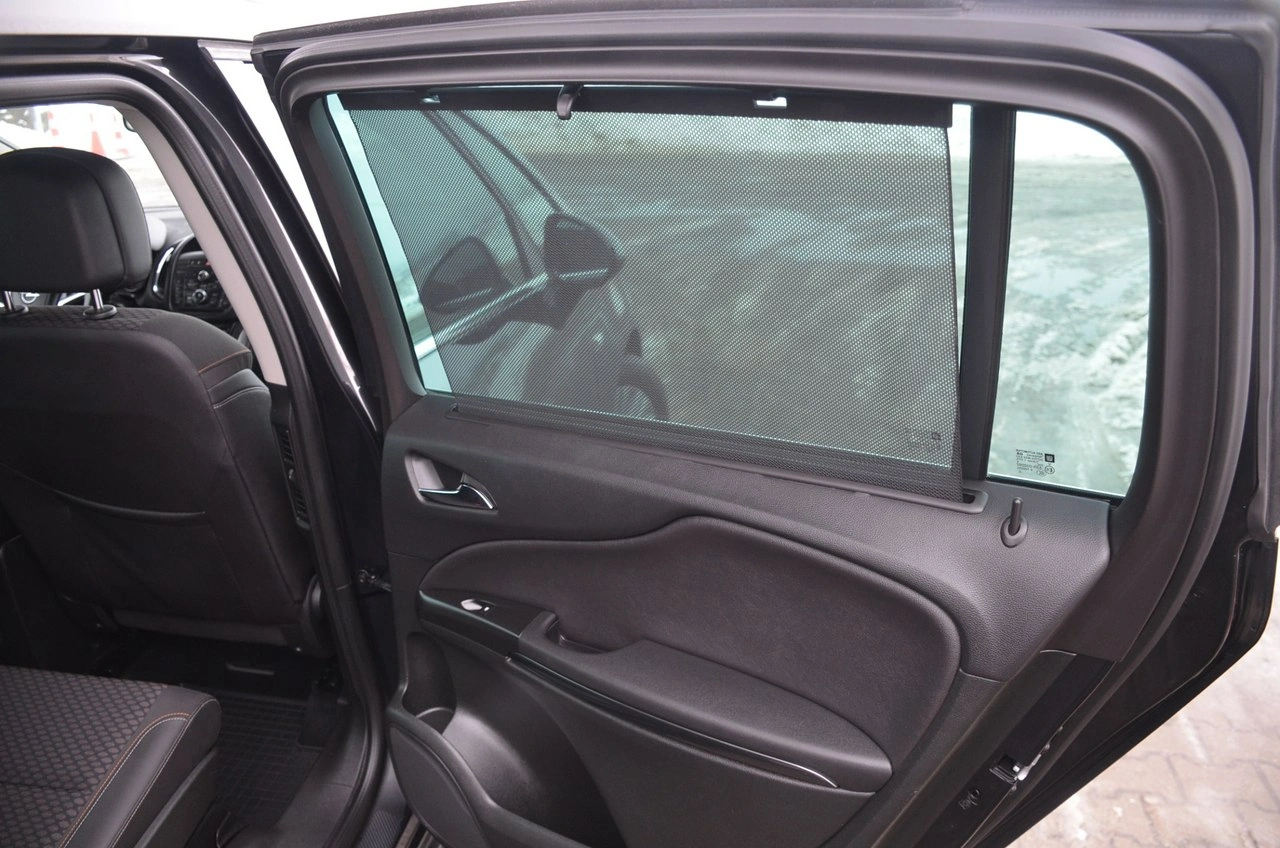 Opel Zafira - Zdjęcie 28