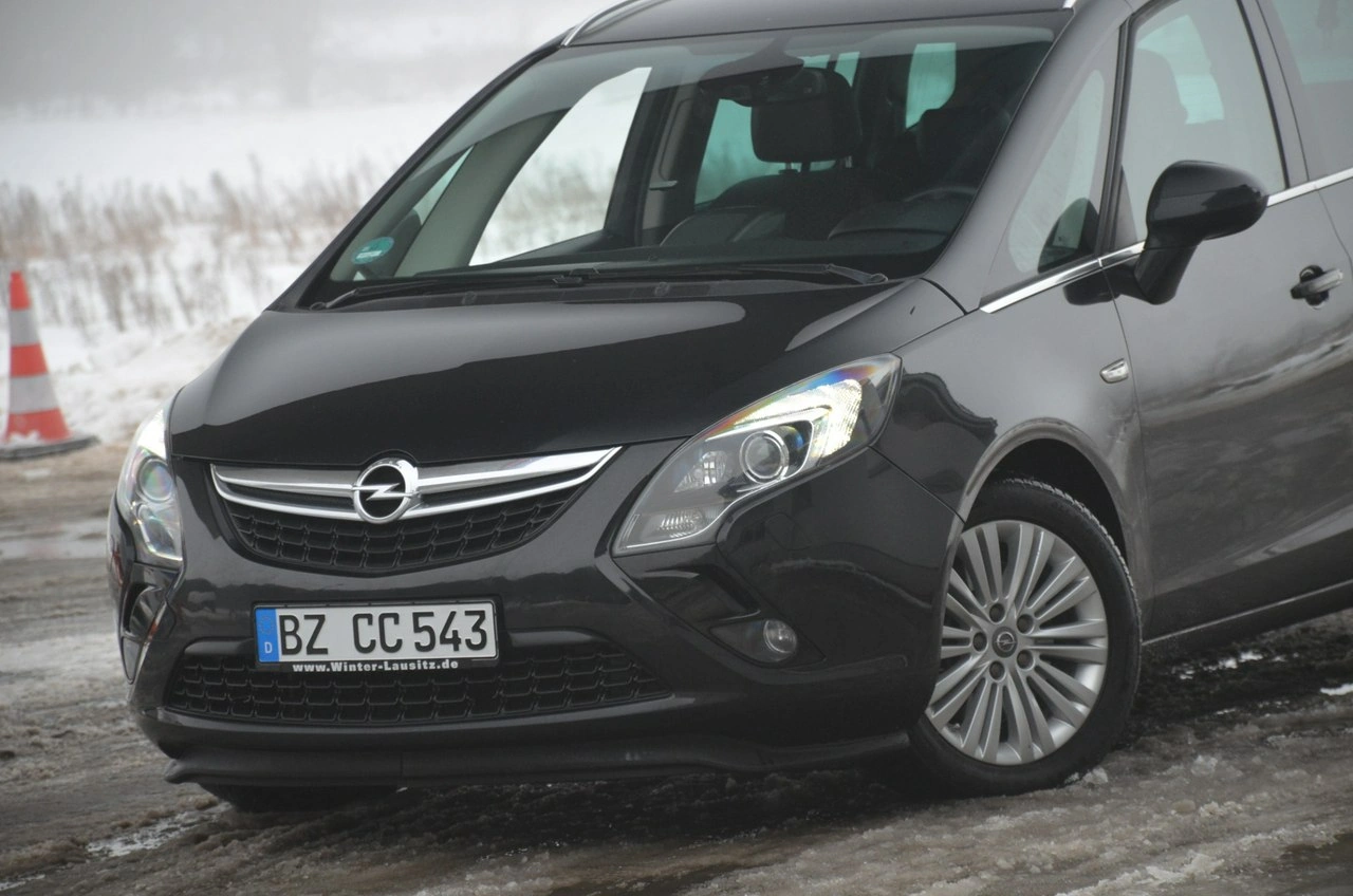 Opel Zafira - Zdjęcie 6