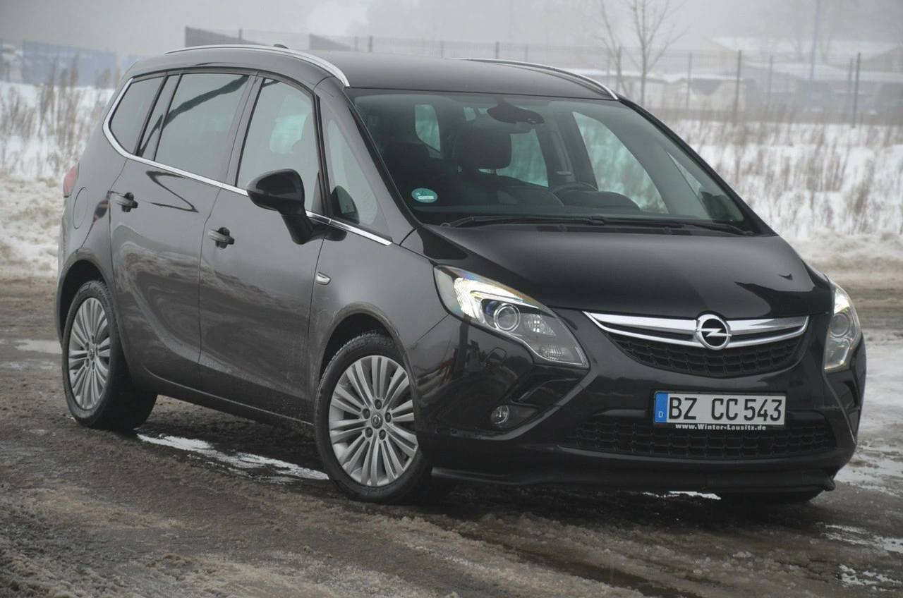 Opel Zafira - Główne zdjęcie
