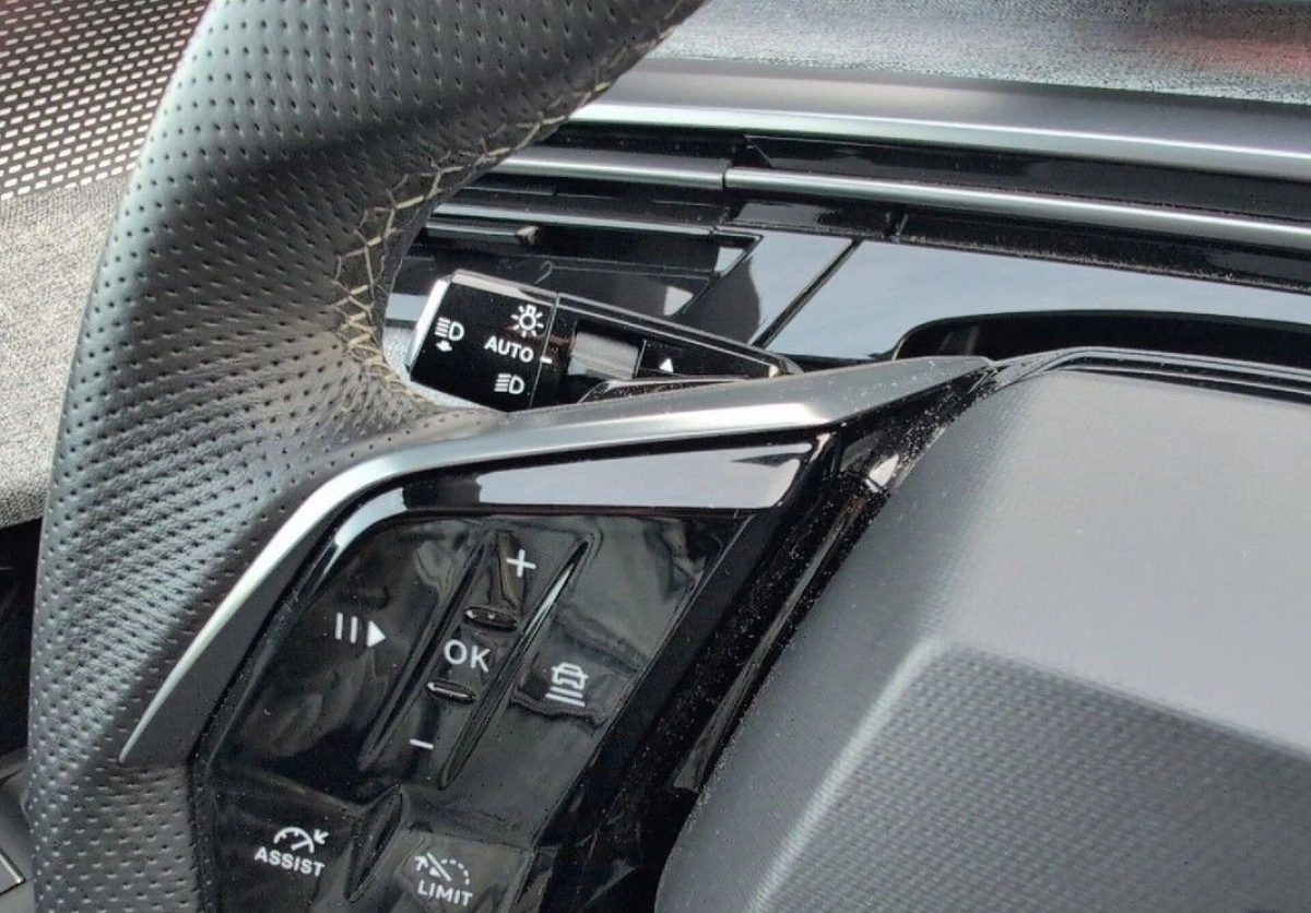 Peugeot 5008 - Zdjęcie 30