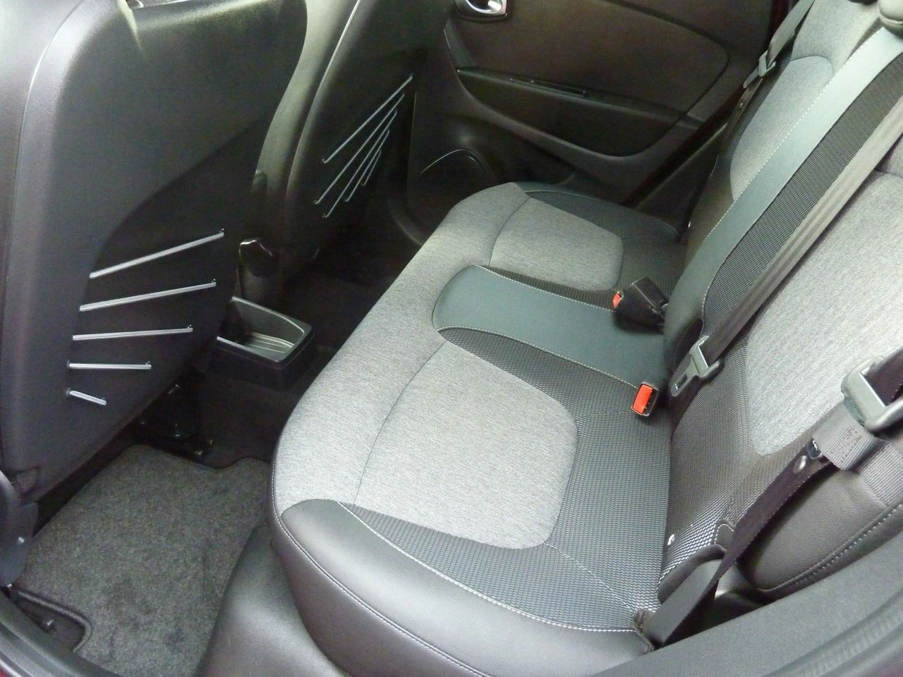 Renault Captur - Zdjęcie 12