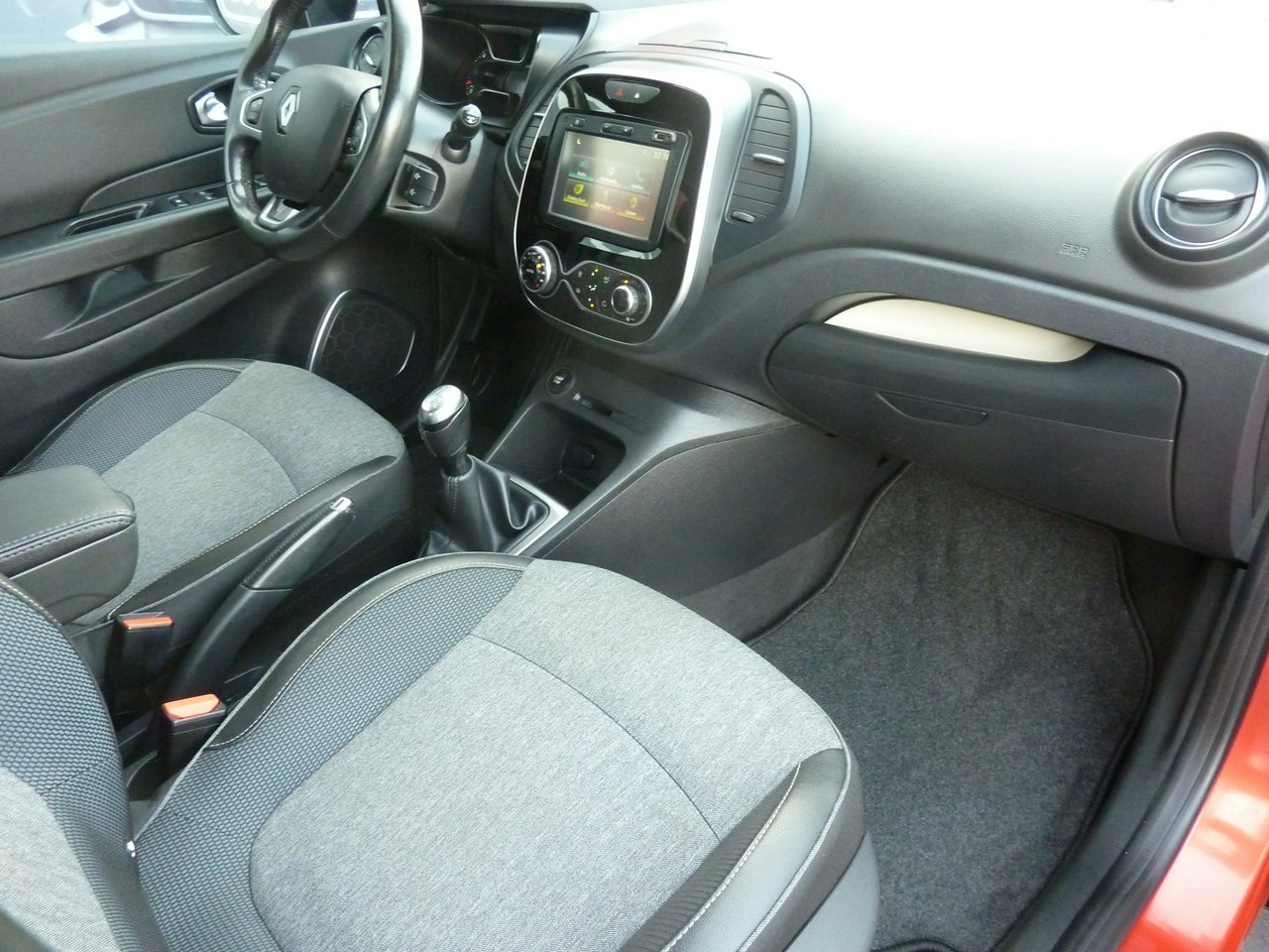 Renault Captur - Zdjęcie 14