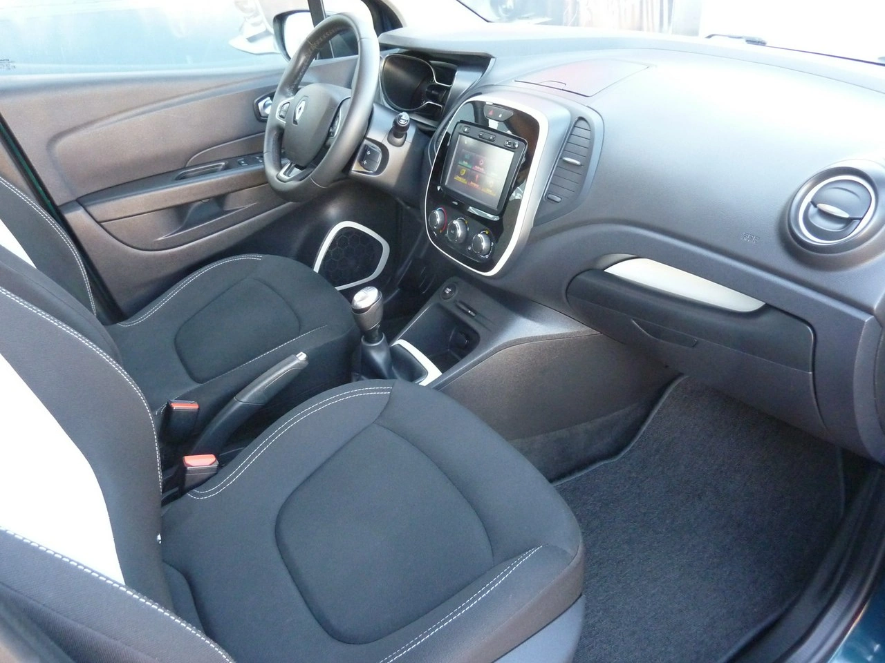 Renault Captur - Zdjęcie 15