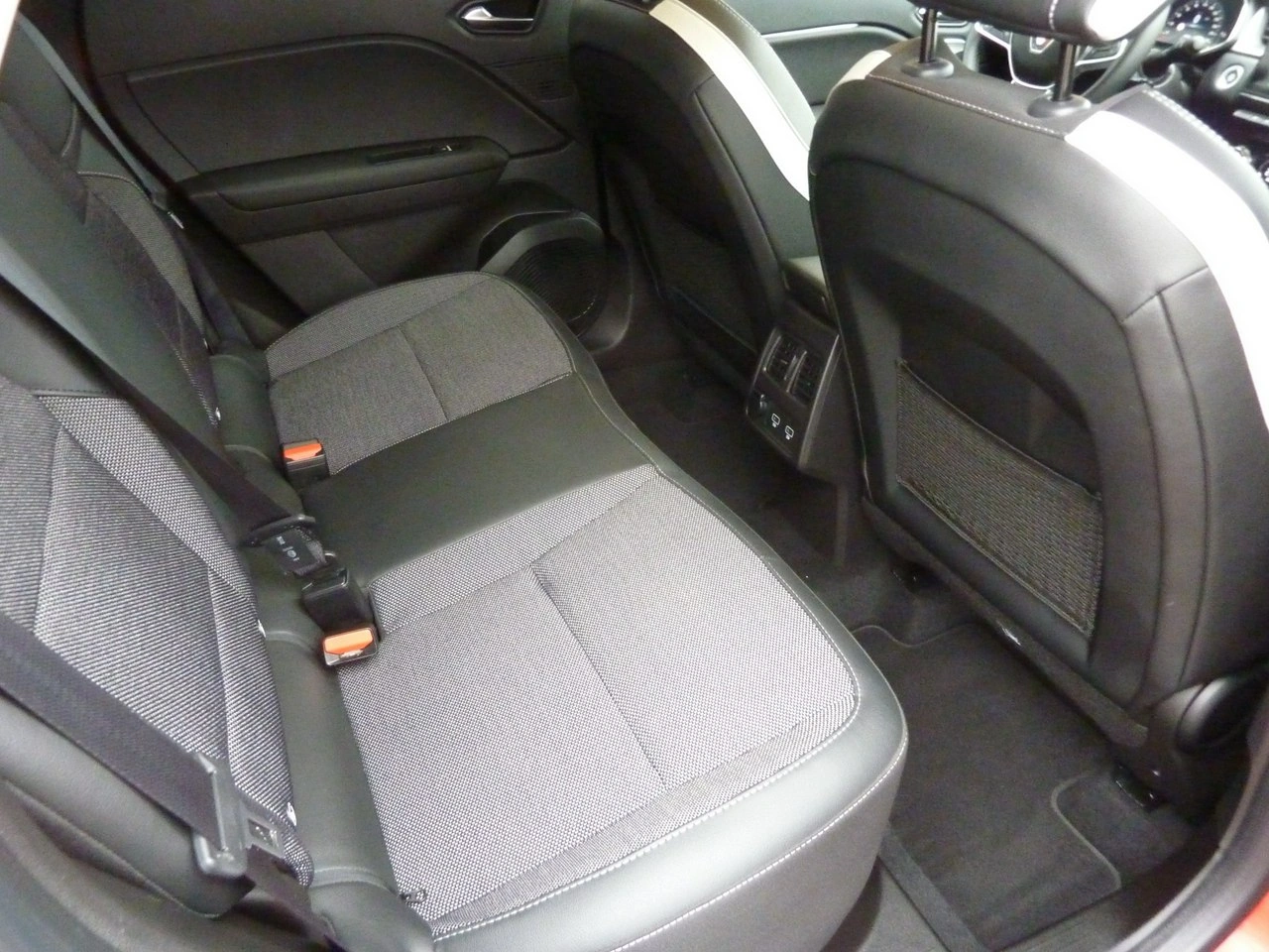 Renault Captur - Zdjęcie 12