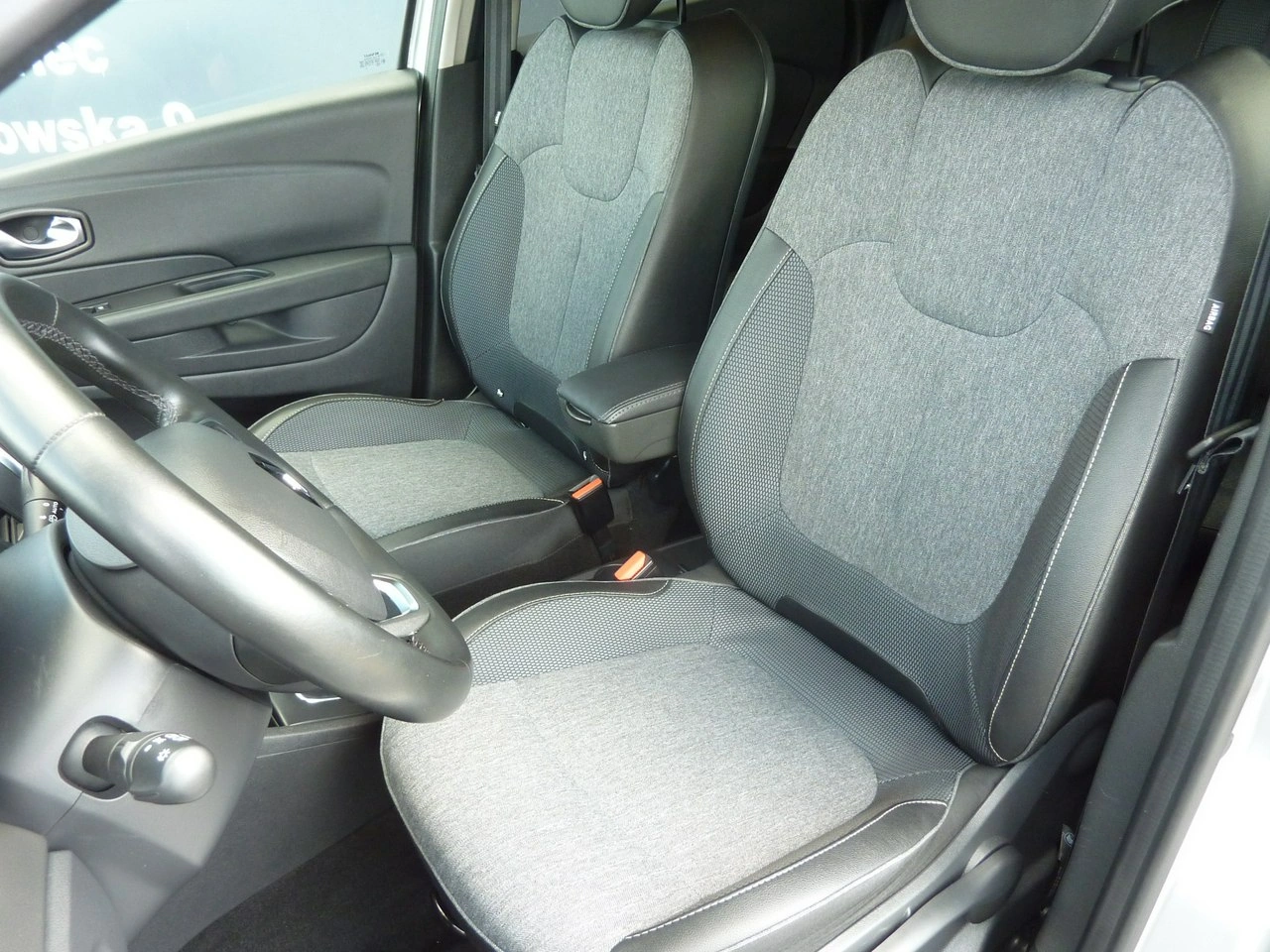 Renault Captur - Zdjęcie 11