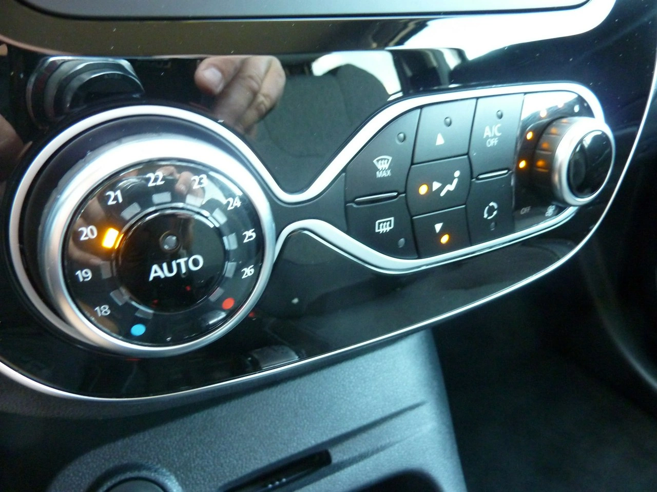 Renault Captur - Zdjęcie 20