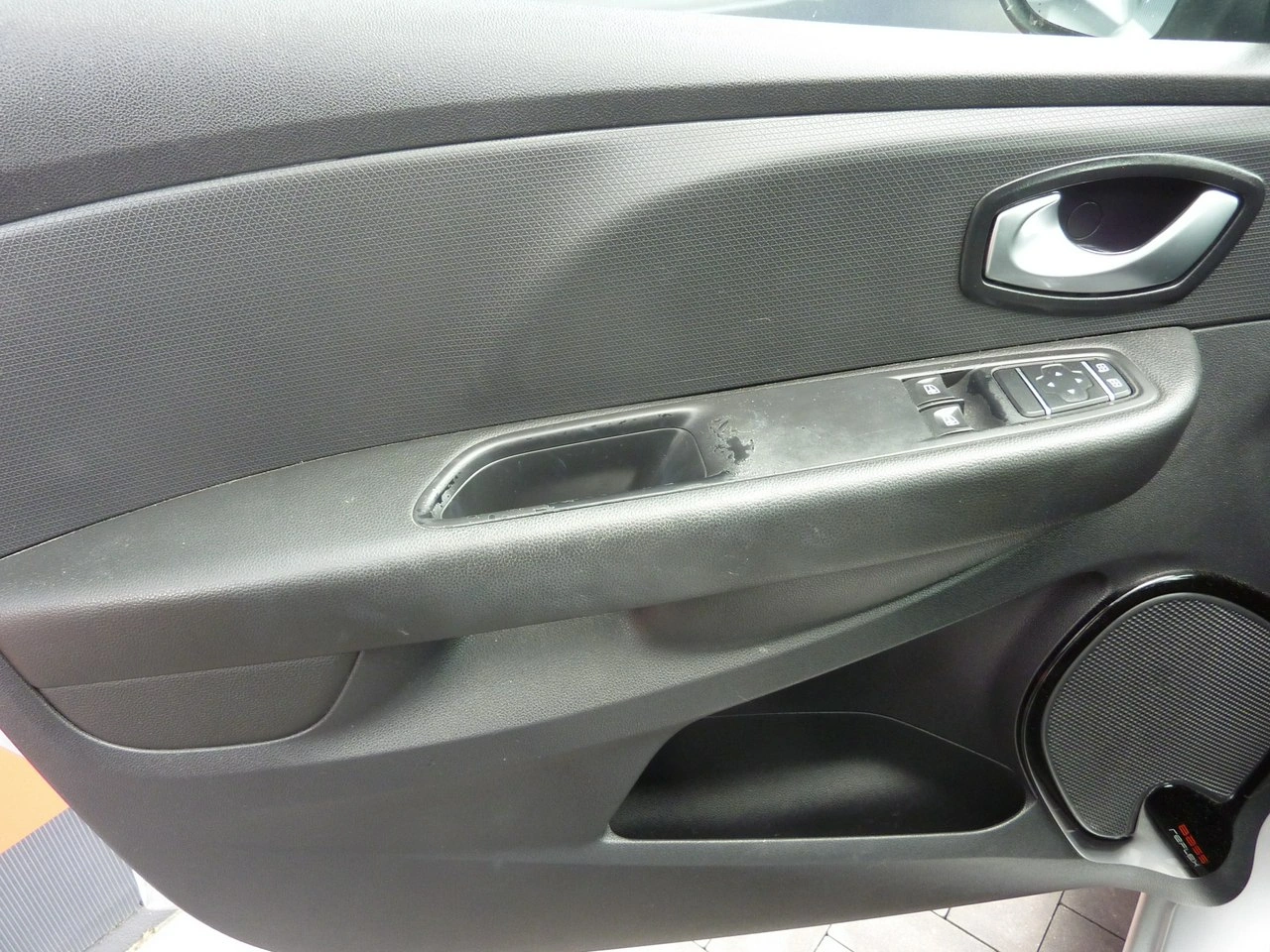 Renault Clio - Zdjęcie 27