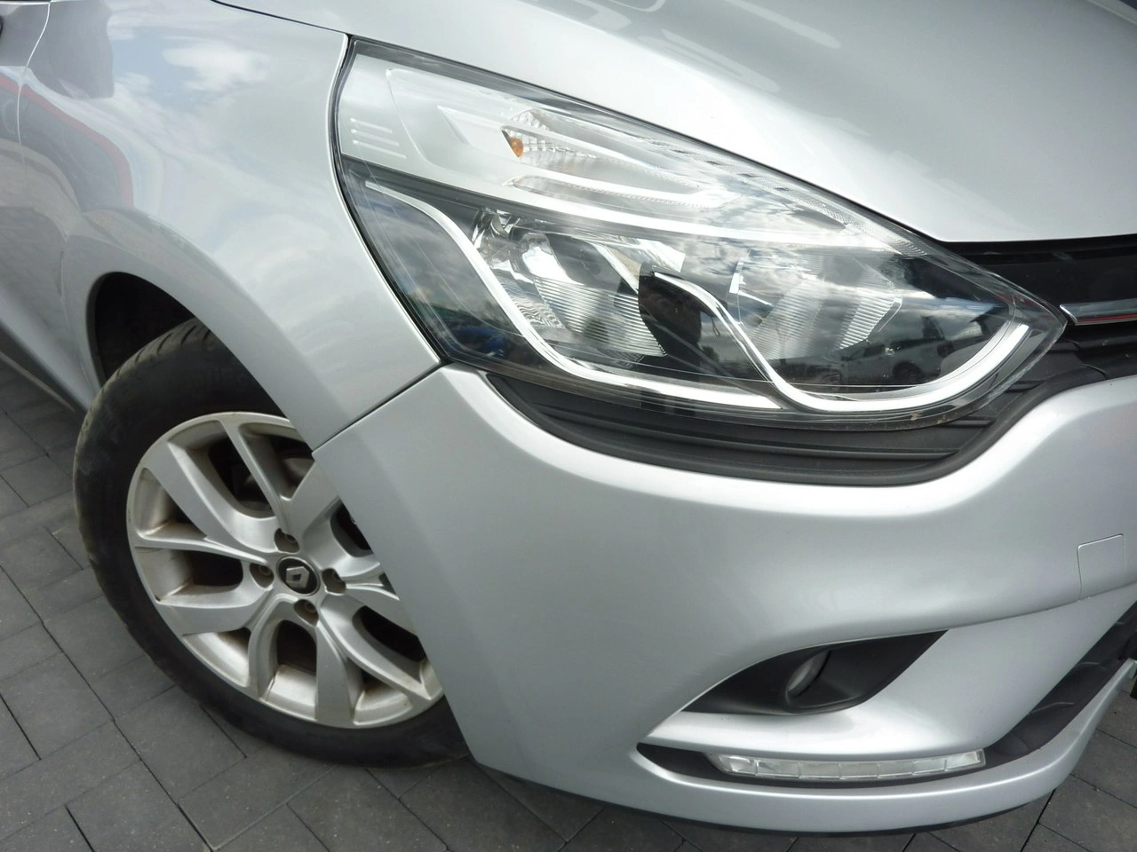 Renault Clio - Zdjęcie 32