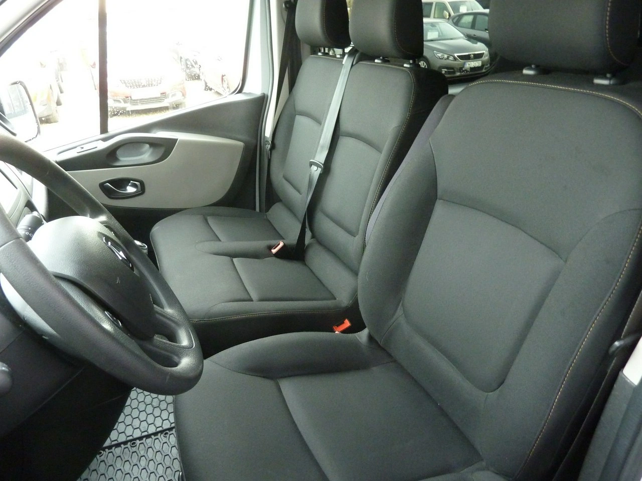 Renault Trafic - Zdjęcie 11