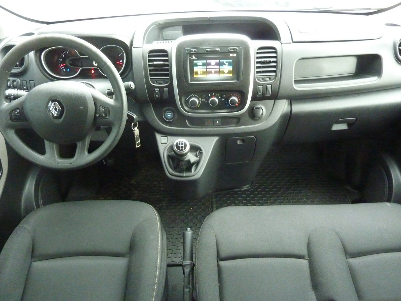 Renault Trafic - Zdjęcie 18