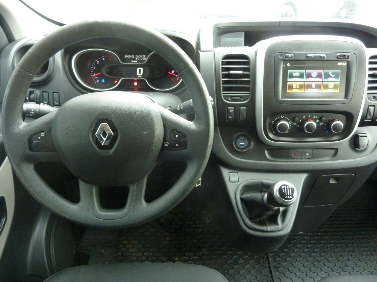 Renault Trafic - Zdjęcie 19