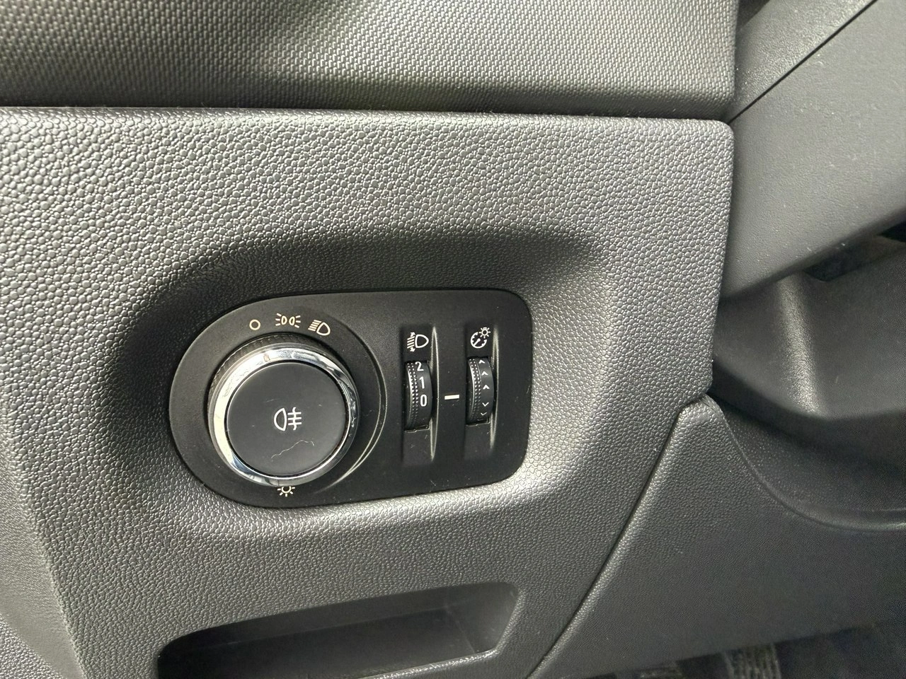 Opel Corsa - Zdjęcie 19