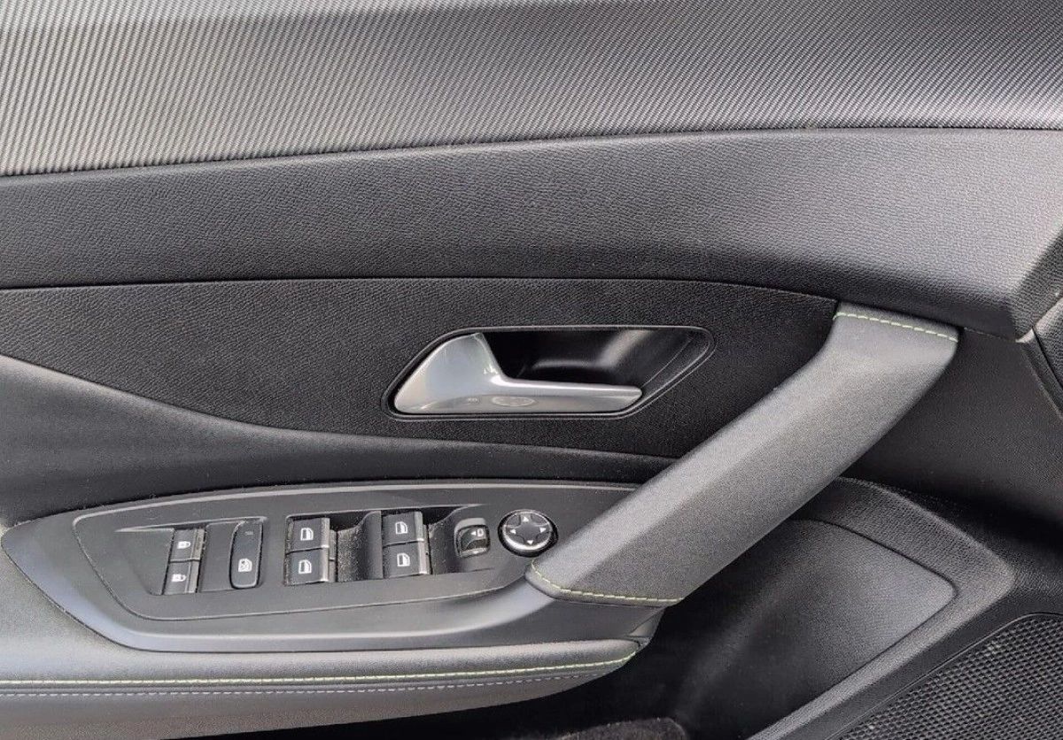 Peugeot 308 - Zdjęcie 12