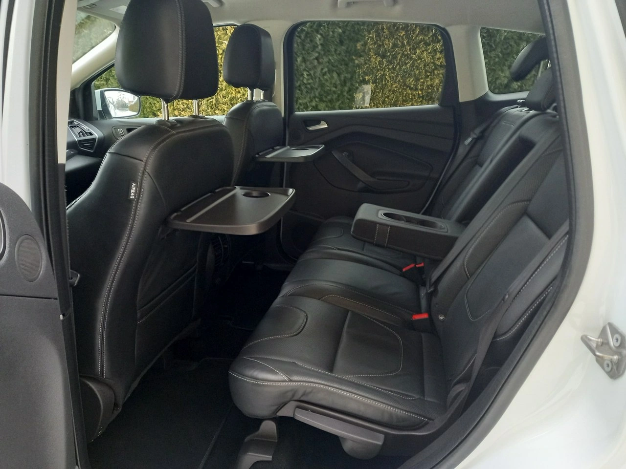 Ford Kuga - Zdjęcie 23