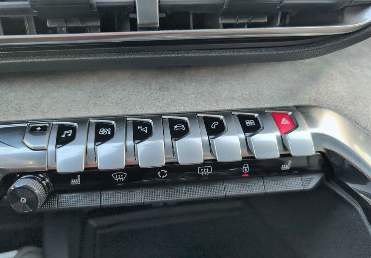 Peugeot 3008 - Zdjęcie 16