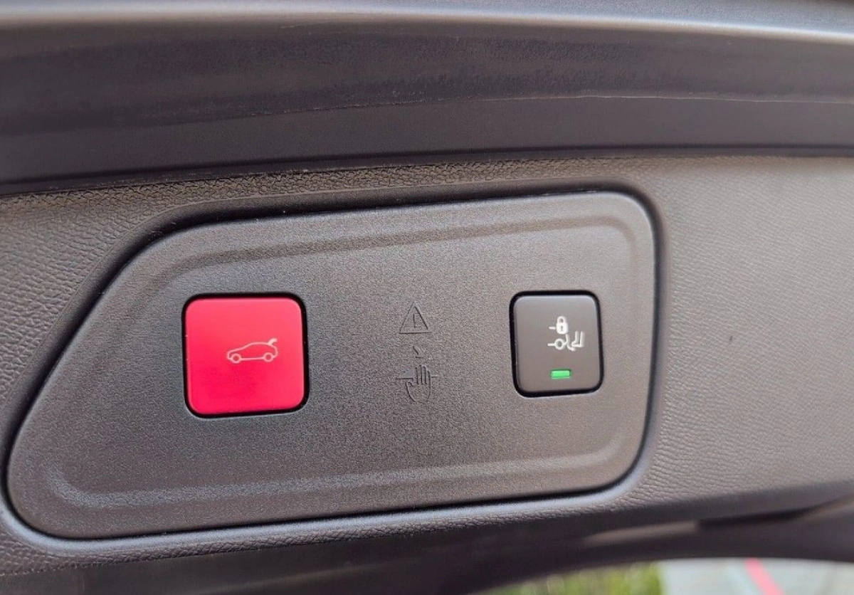 Peugeot 3008 - Zdjęcie 24