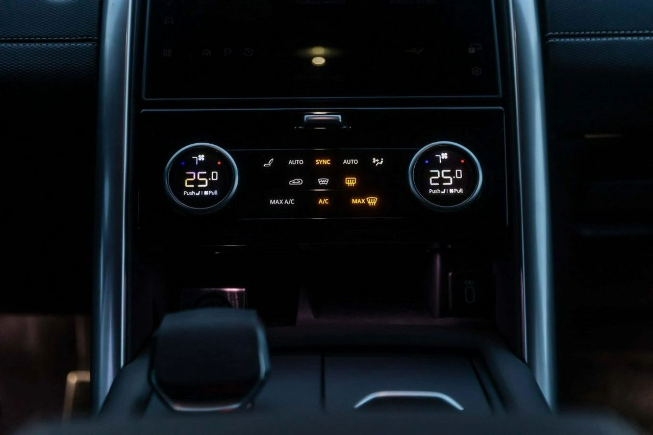 Land Rover Discovery - Zdjęcie 15