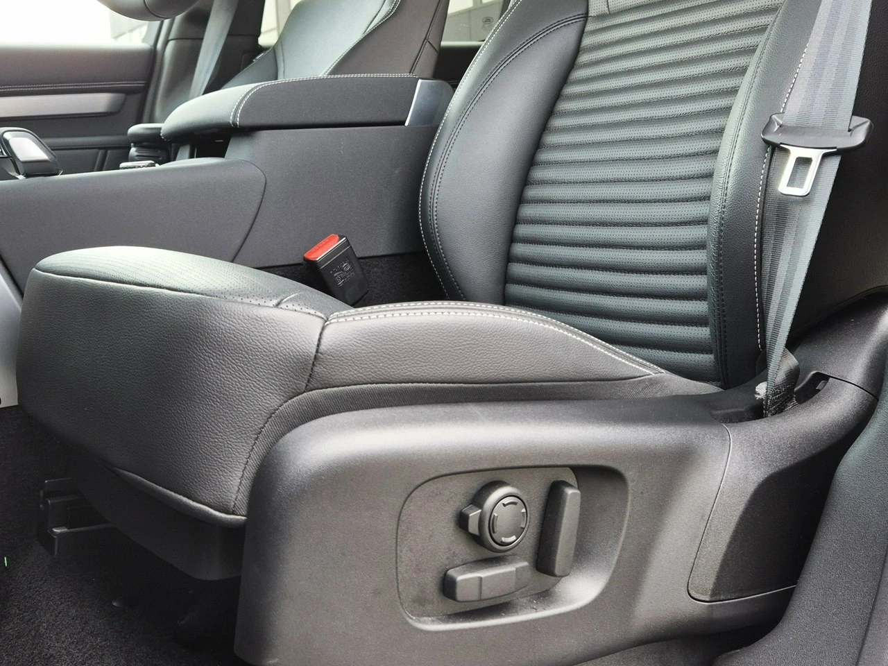 Land Rover Discovery - Zdjęcie 25