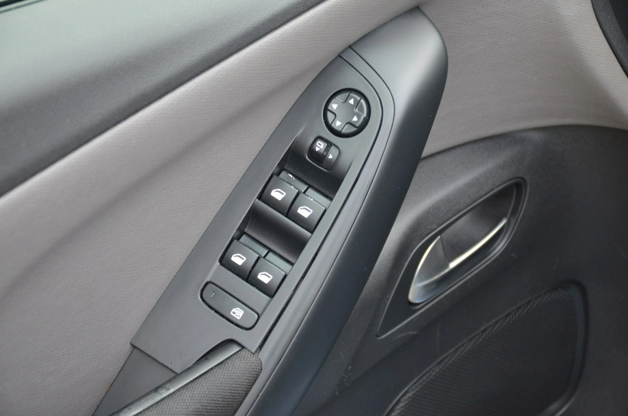 Citroën C4 Picasso - Zdjęcie 17