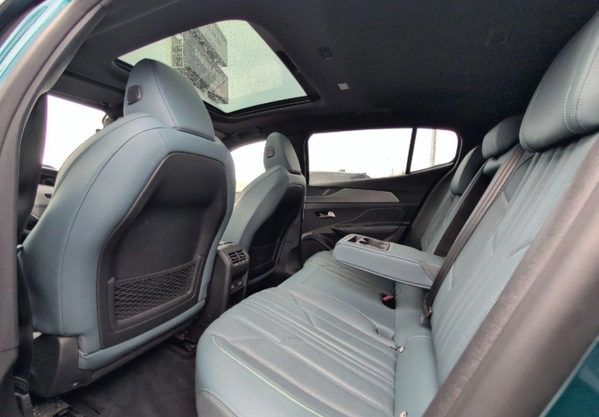 Peugeot 408 - Zdjęcie 10