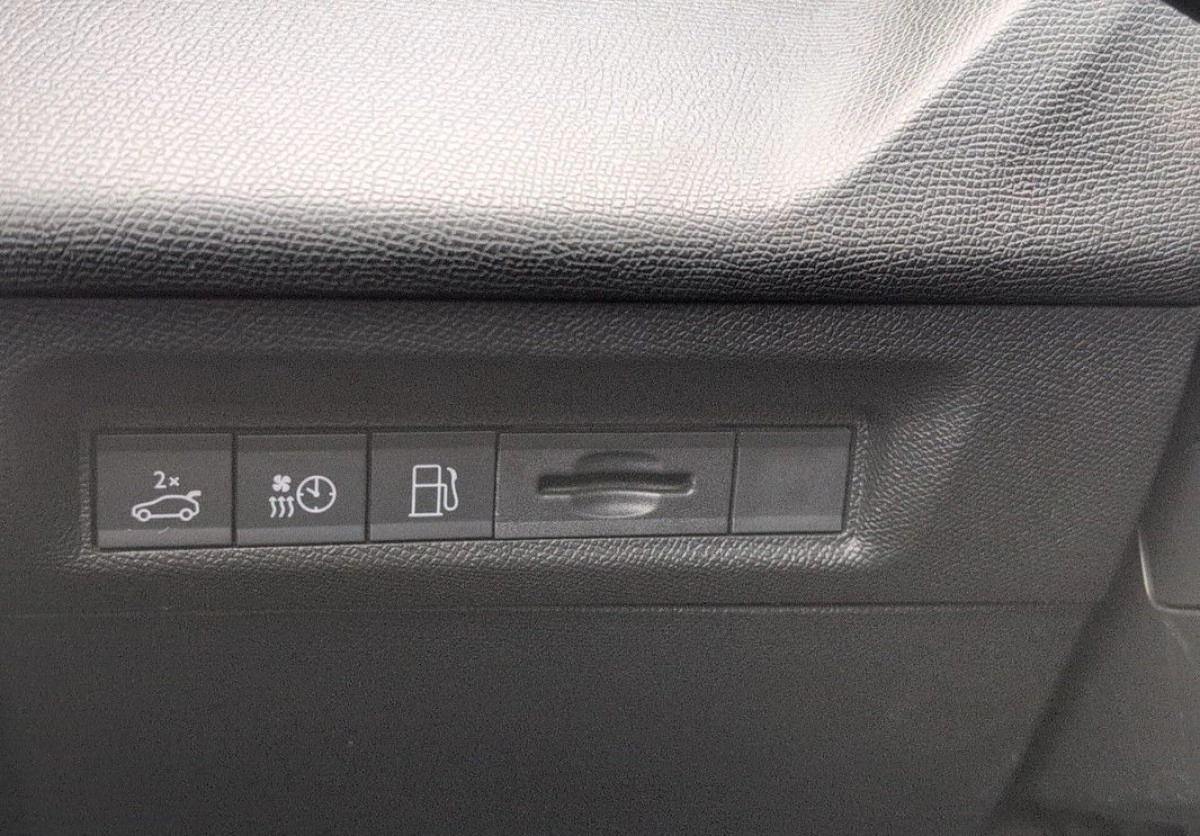 Peugeot 408 - Zdjęcie 14