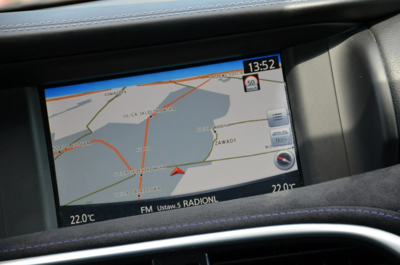 Infiniti Q30 - Zdjęcie 18