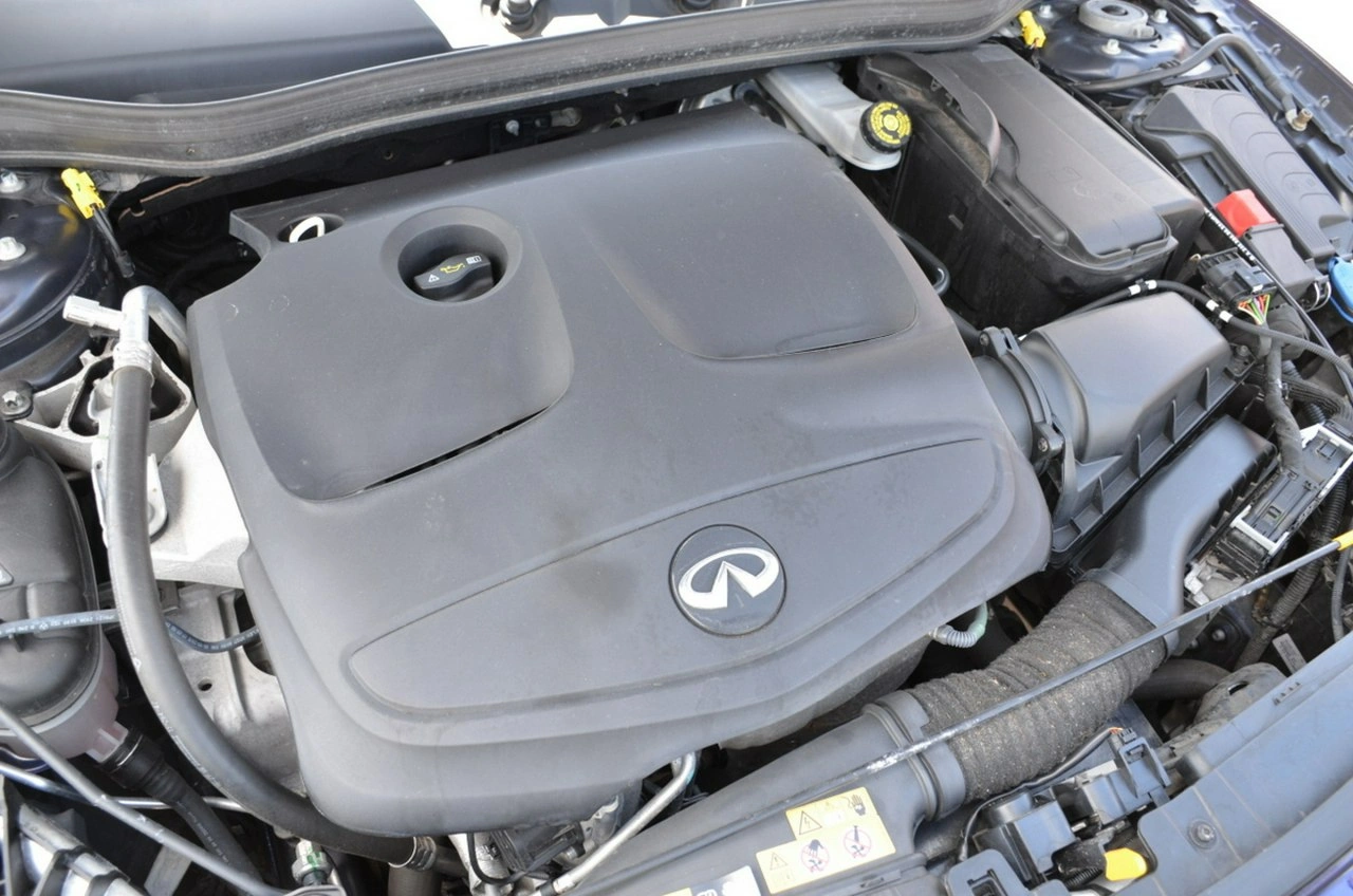 Infiniti Q30 - Zdjęcie 24