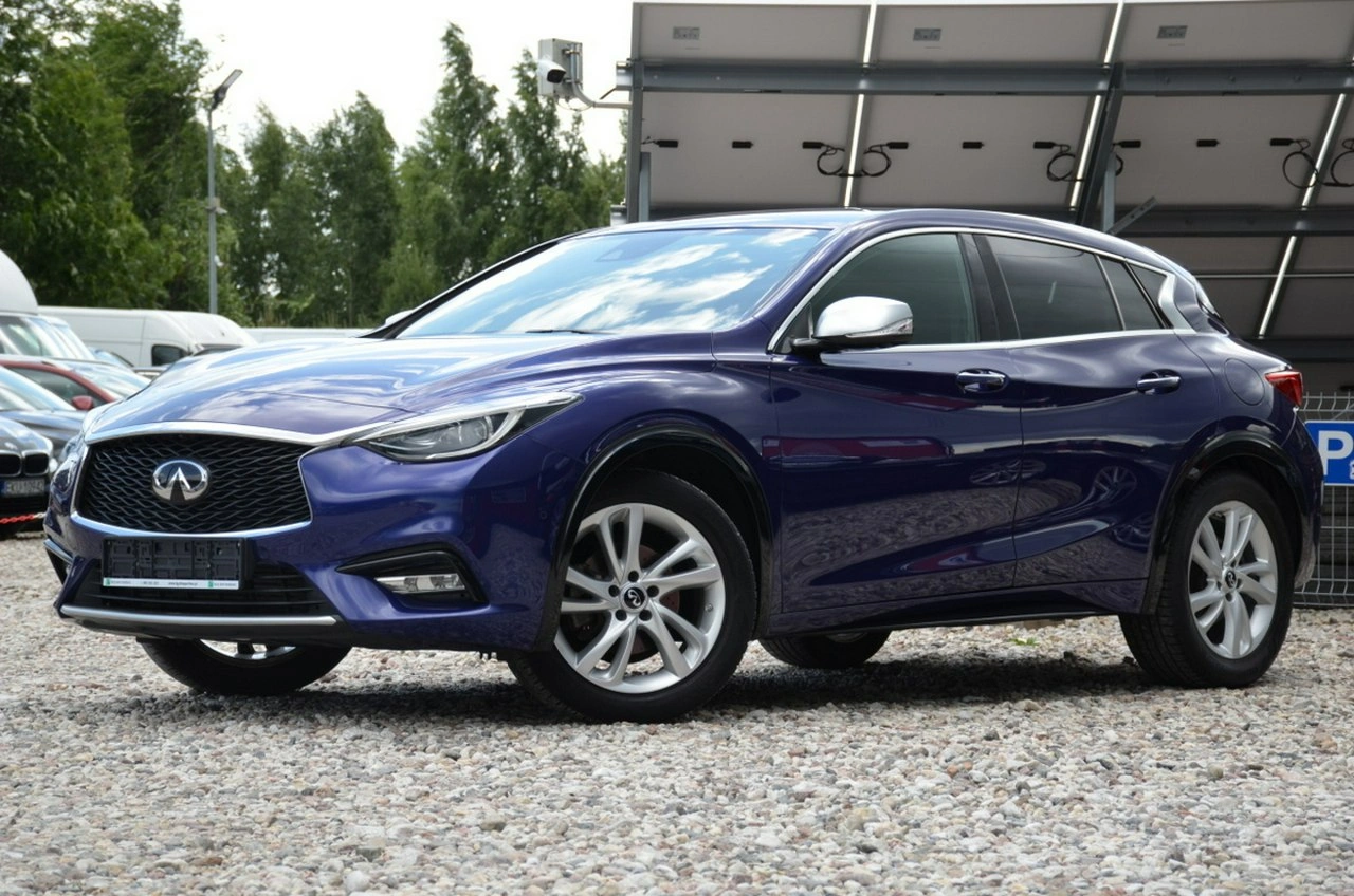 Infiniti Q30 - Zdjęcie 26