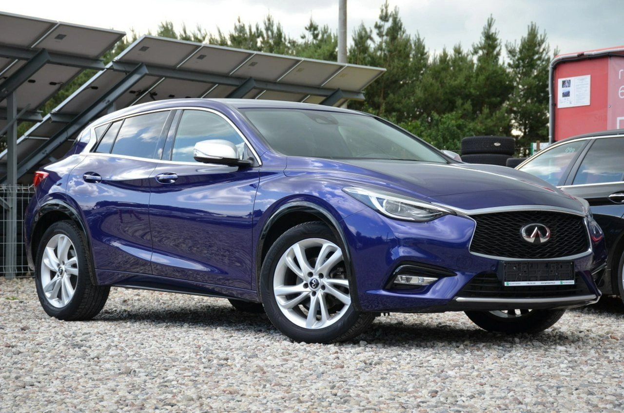 Infiniti Q30 - Zdjęcie 31