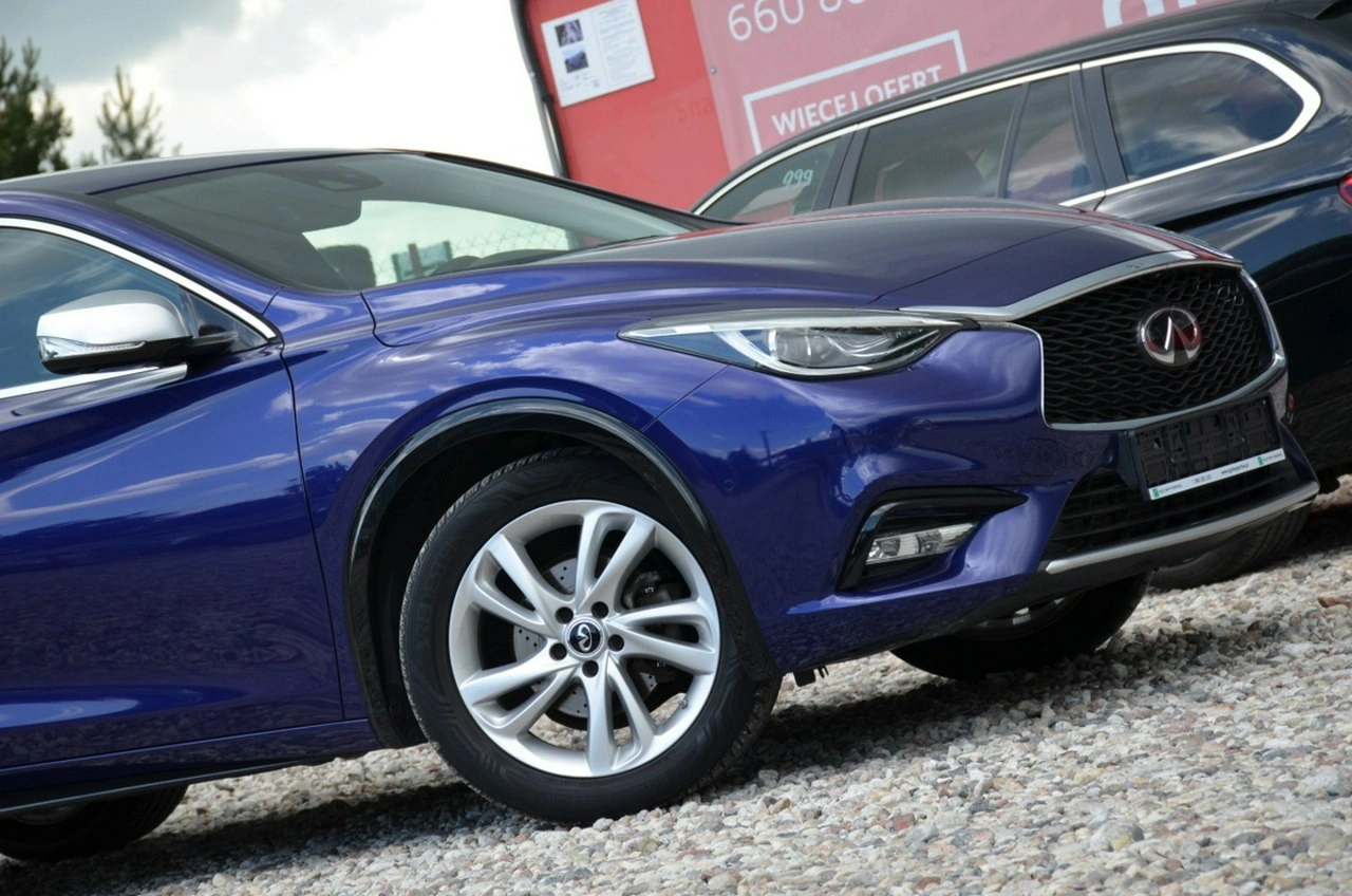 Infiniti Q30 - Zdjęcie 33
