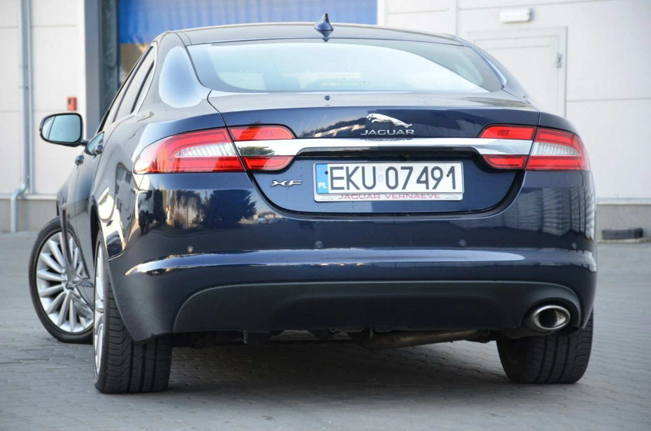 Jaguar XF - Zdjęcie 11