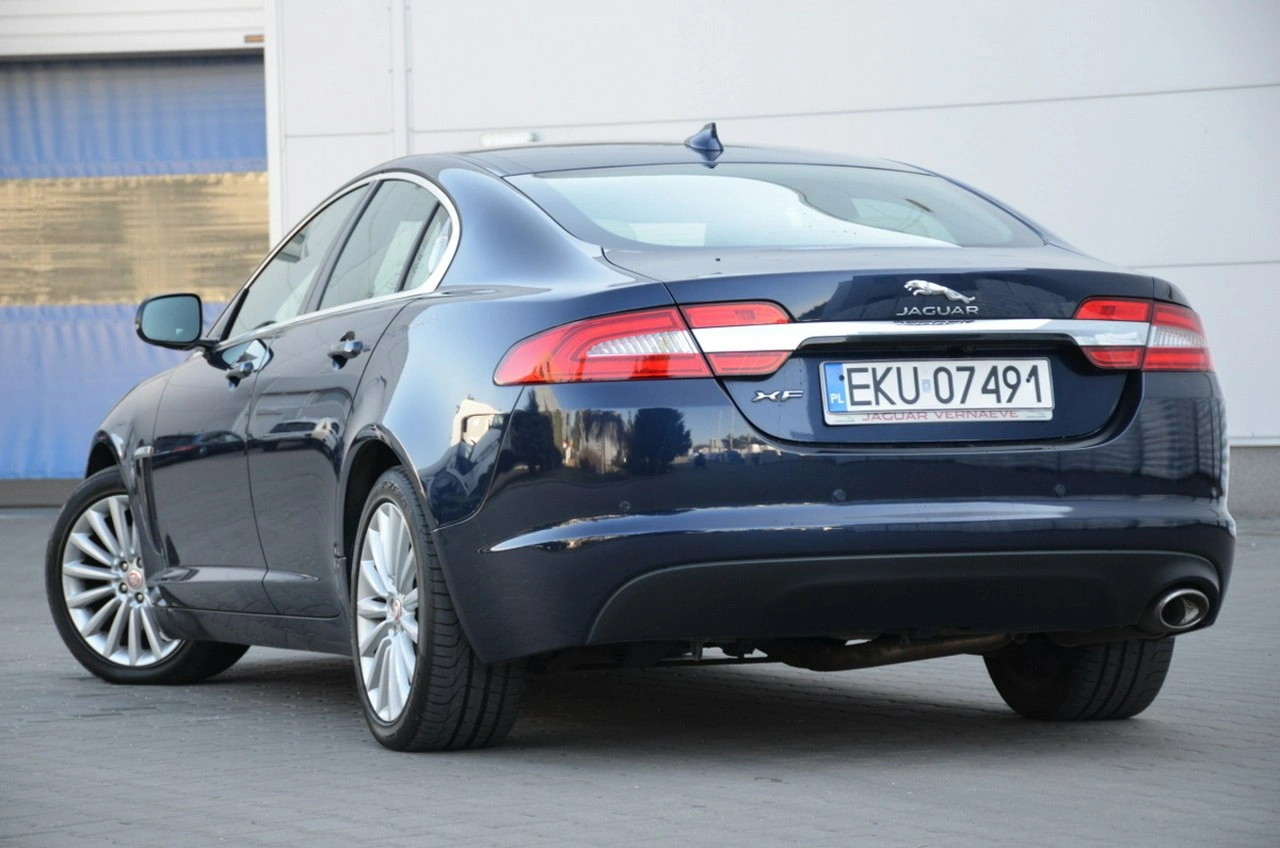 Jaguar XF - Zdjęcie 12