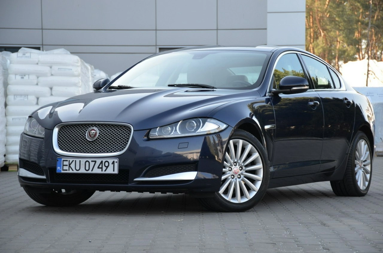 Jaguar XF - Zdjęcie 16