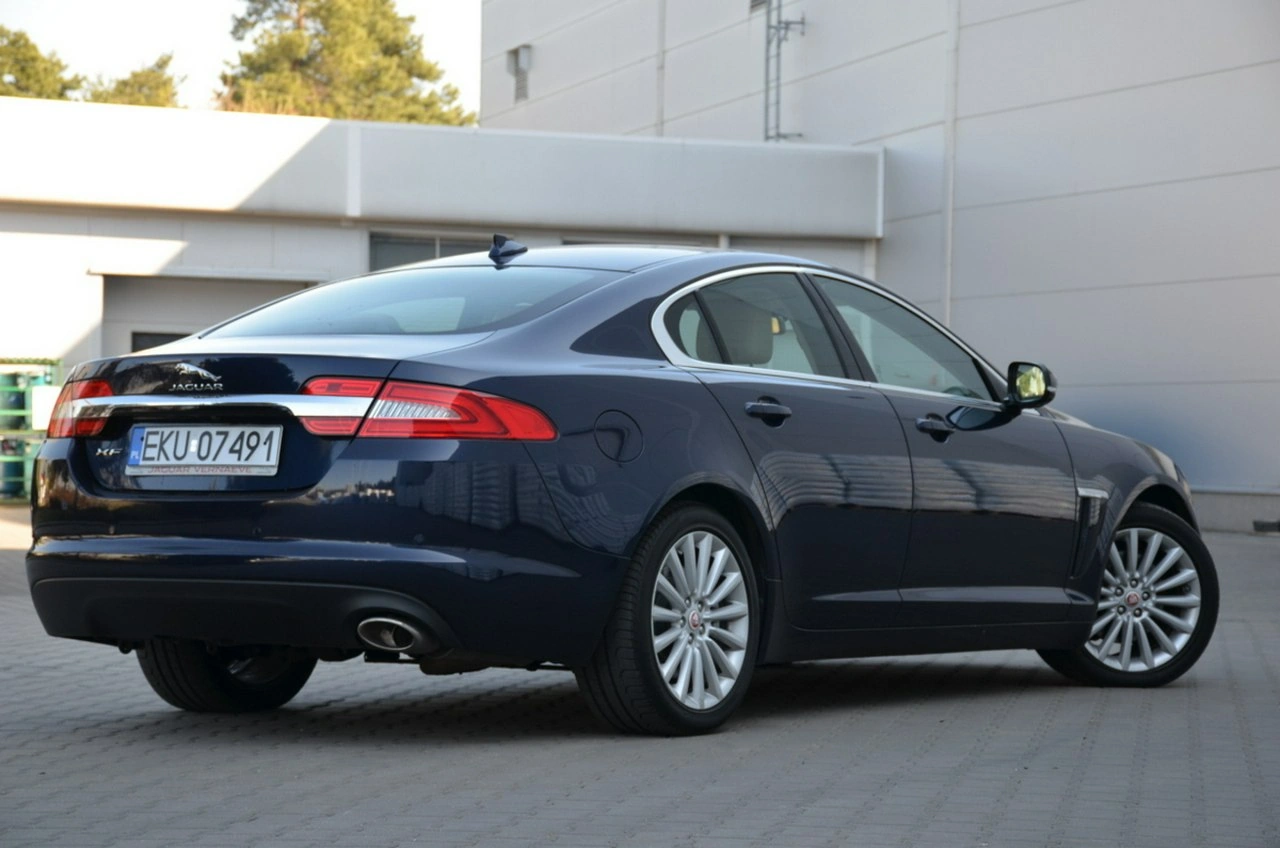 Jaguar XF - Zdjęcie 21