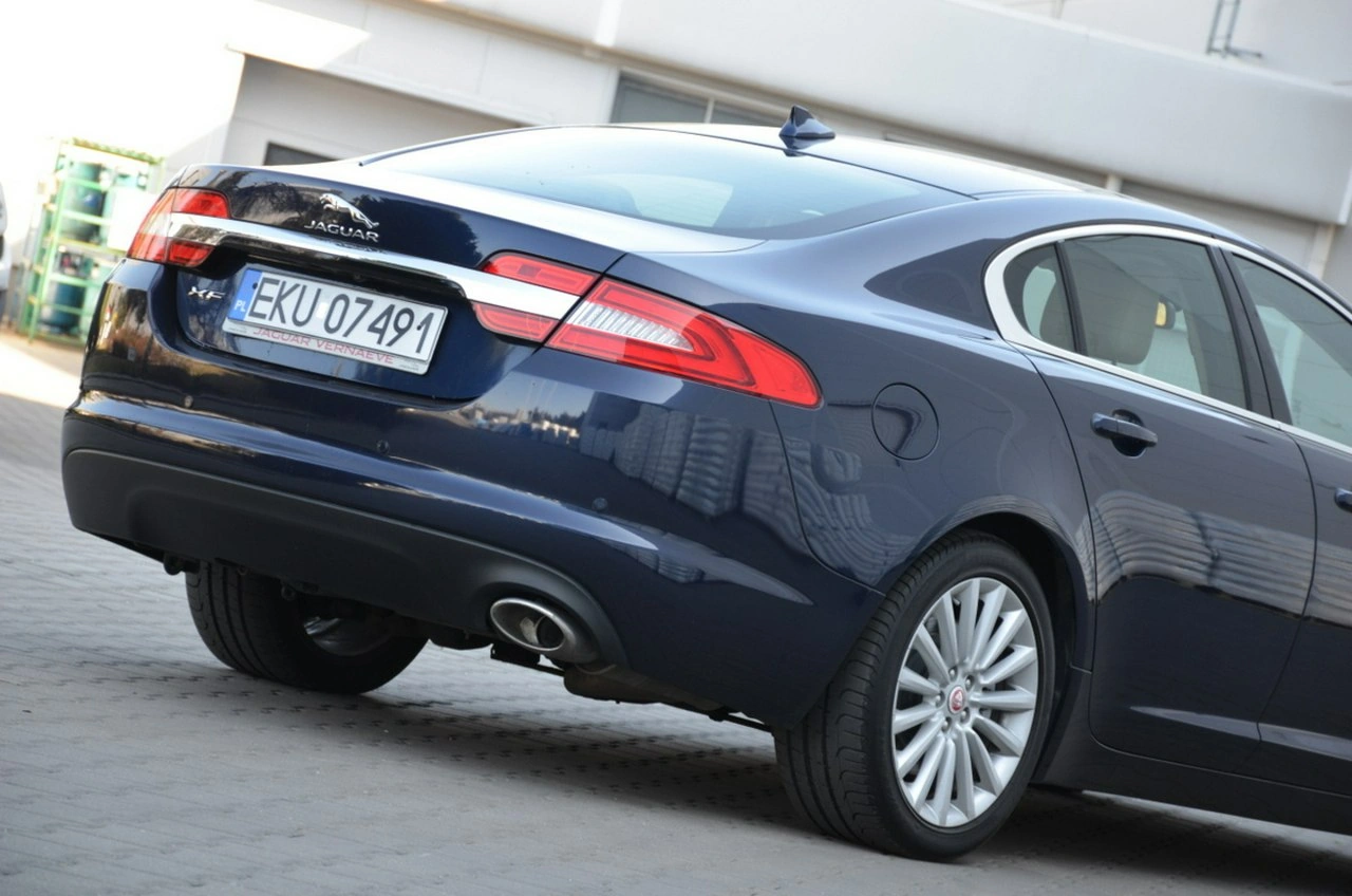 Jaguar XF - Zdjęcie 22