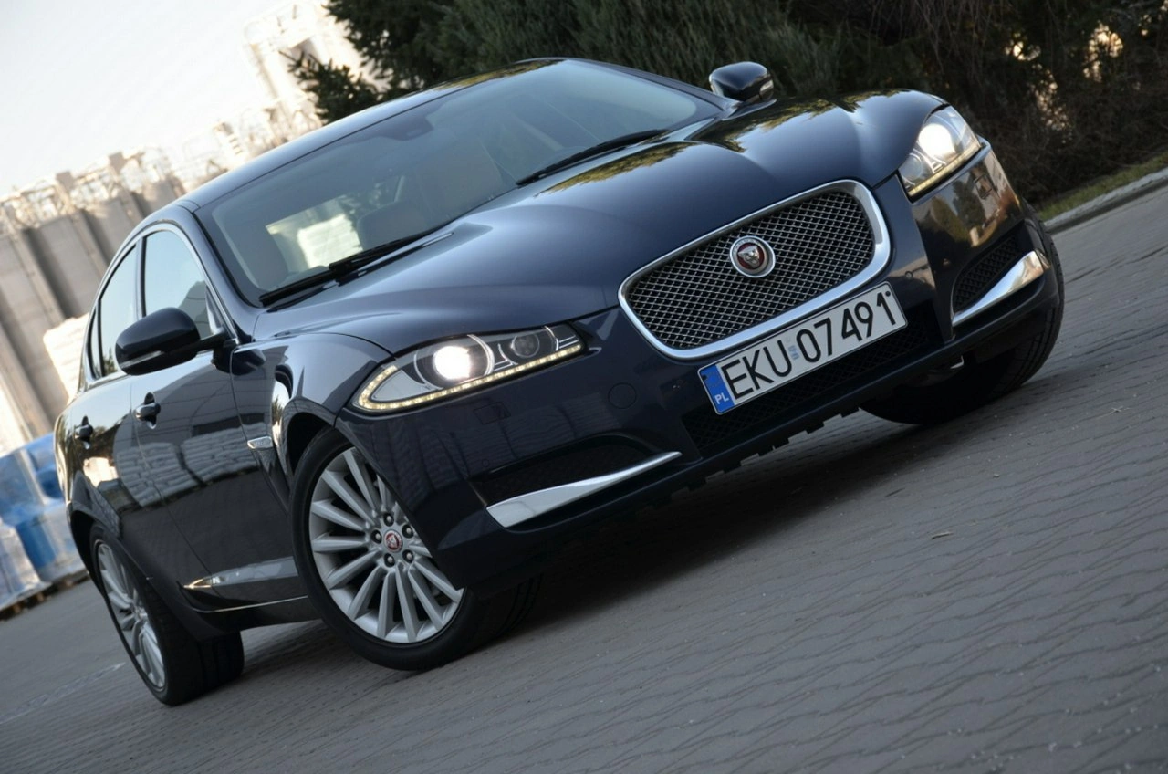 Jaguar XF - Zdjęcie 24