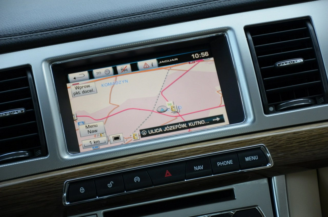 Jaguar XF - Zdjęcie 40