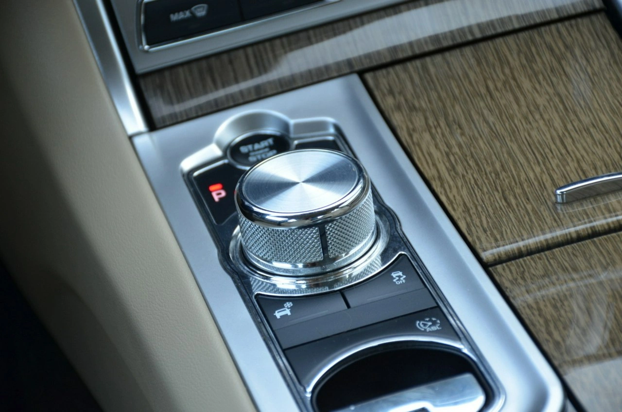 Jaguar XF - Zdjęcie 42