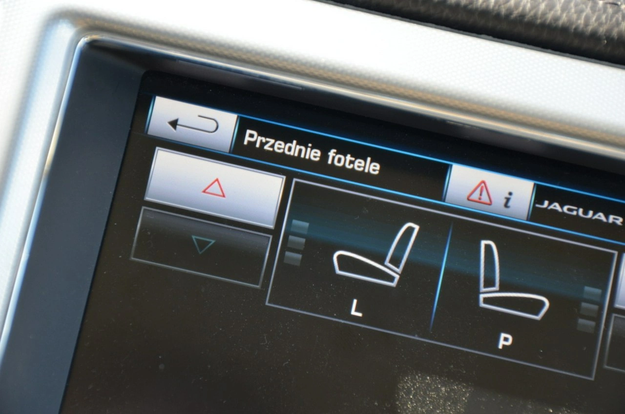 Jaguar XF - Zdjęcie 47