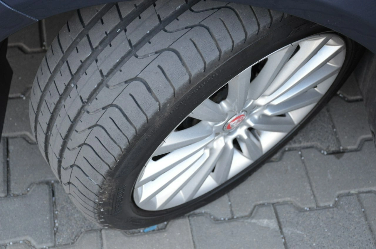 Jaguar XF - Zdjęcie 5