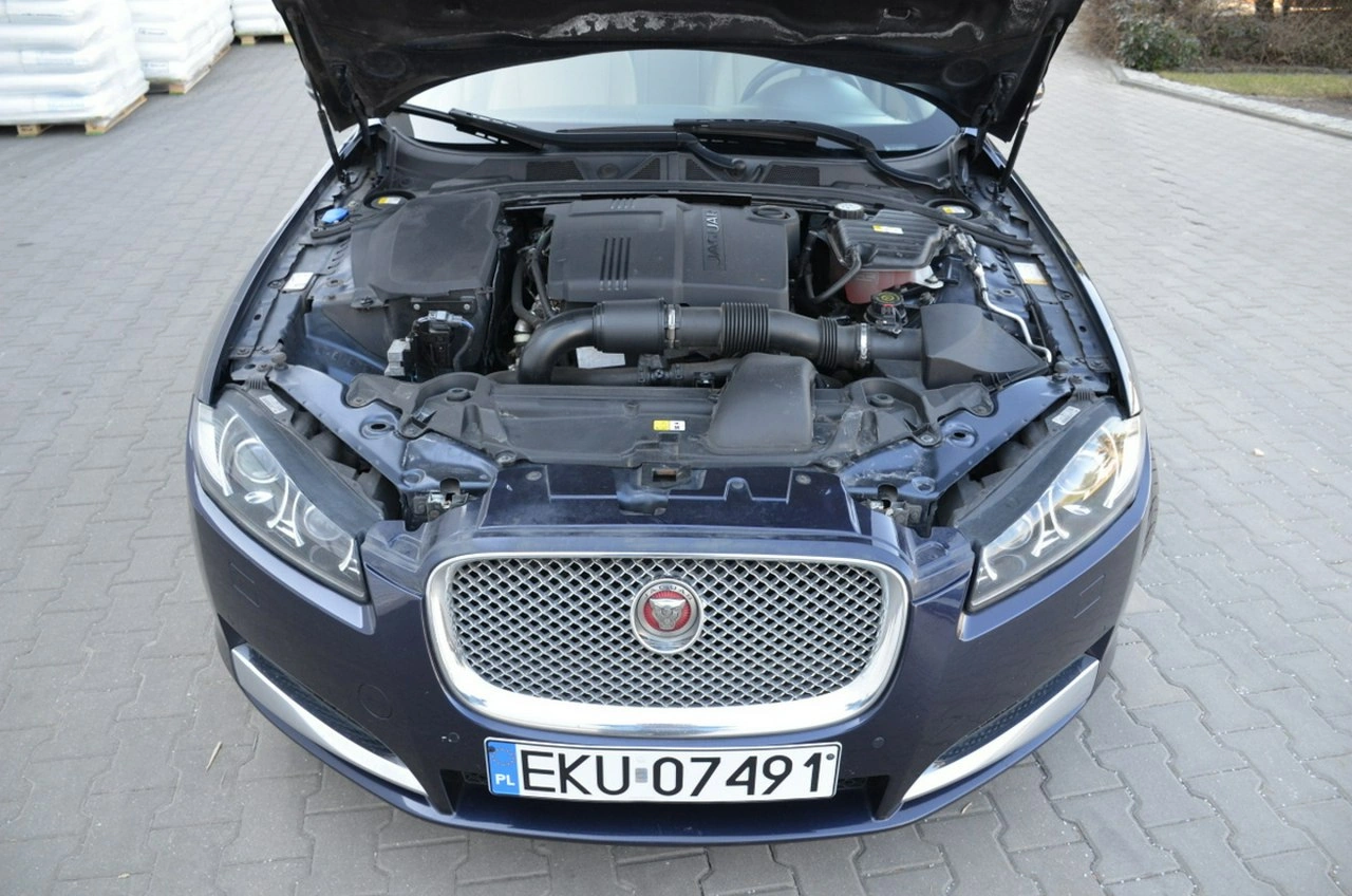 Jaguar XF - Zdjęcie 6