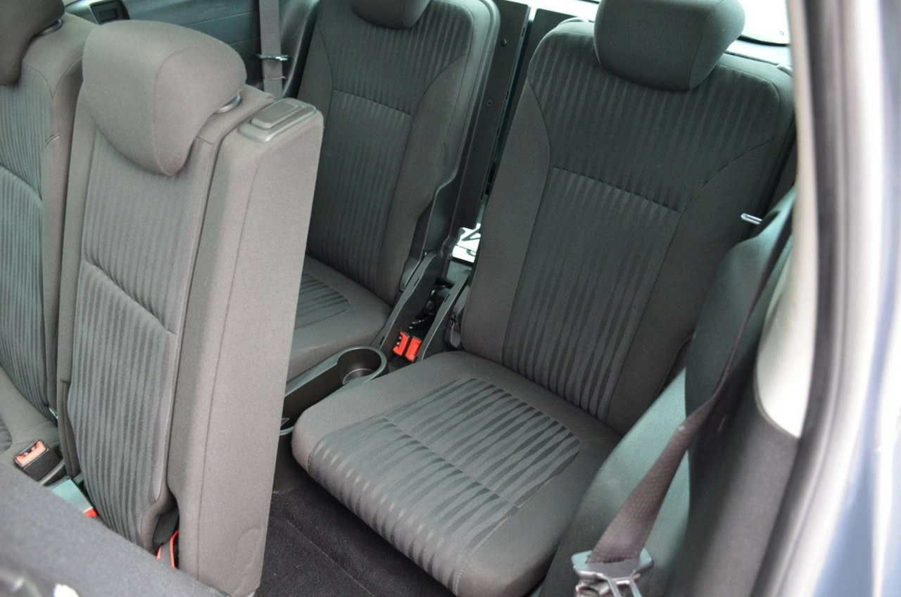 Opel Zafira - Zdjęcie 26