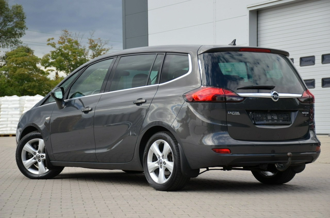 Opel Zafira - Zdjęcie 8