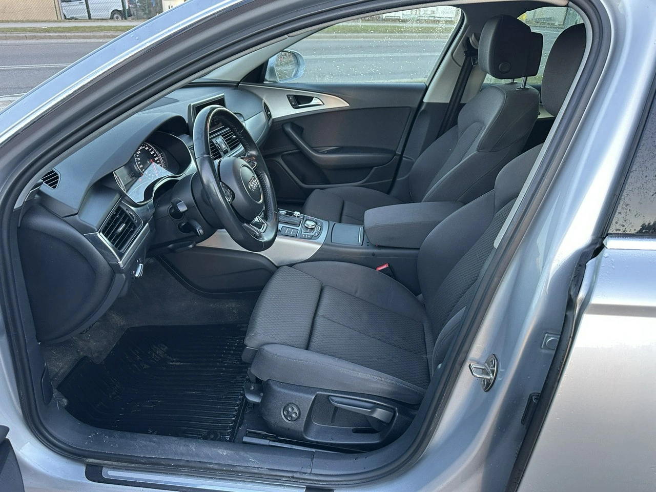 Audi A6 - Zdjęcie 11