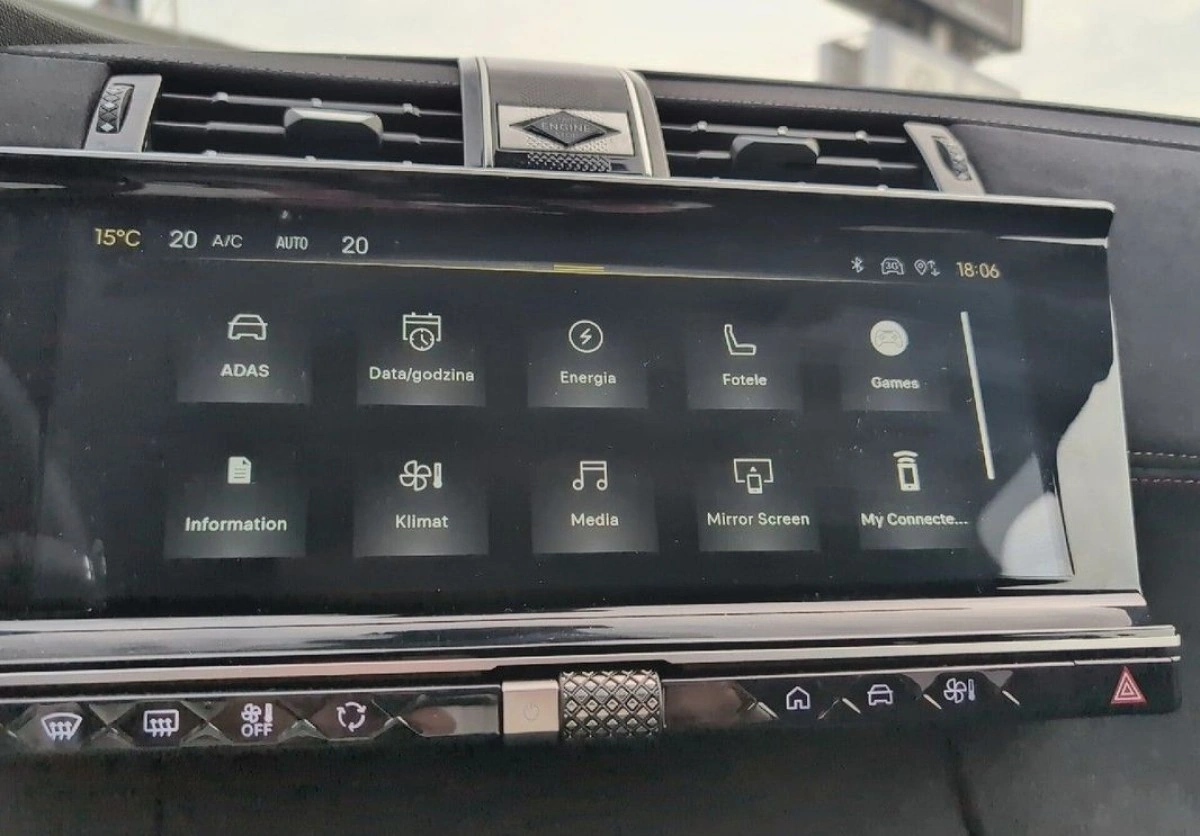 DS Automobiles DS 7 Crossback - Zdjęcie 22